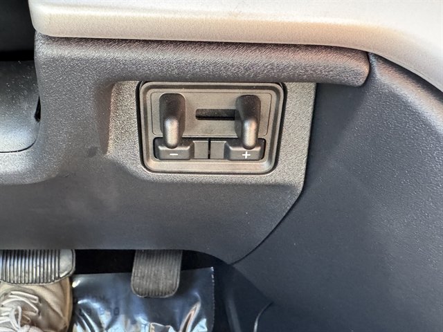 Certified 2025 Ford Expedition Active AWD/4WD image 13