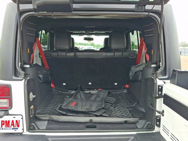 Used 2017 Jeep Wrangler Unlimited Rubicon AWD/4WD image 27
