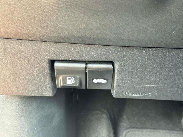 Used 2024 Nissan Kicks SV FWD image 25