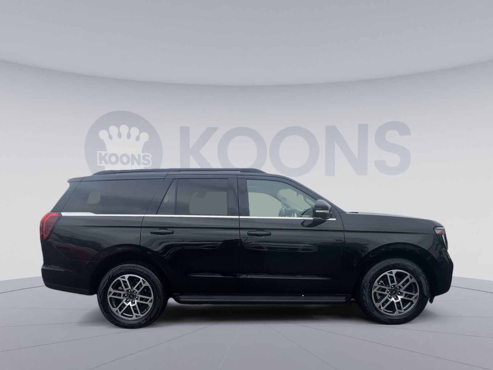 Certified 2025 Ford Expedition Active AWD/4WD image 12