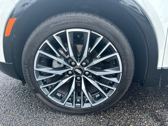 Used 2025 Cadillac XT4 Sport FWD image 11