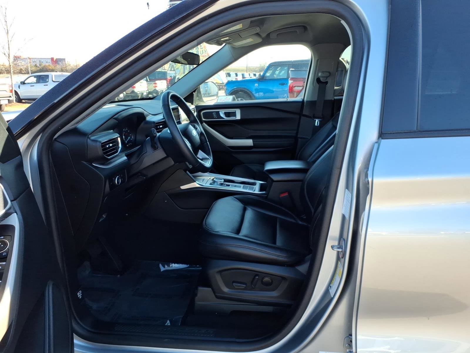 Certified 2024 Ford Explorer XLT w/ Equipment Group 202A image 11