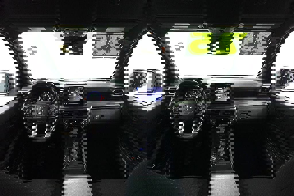 Used 2025 Toyota 4Runner SR5 image 6