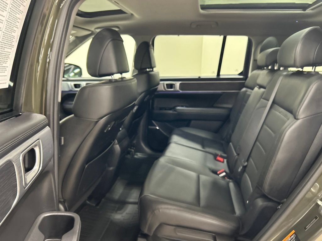 Used 2024 Hyundai Santa Fe Limited AWD/4WD image 29
