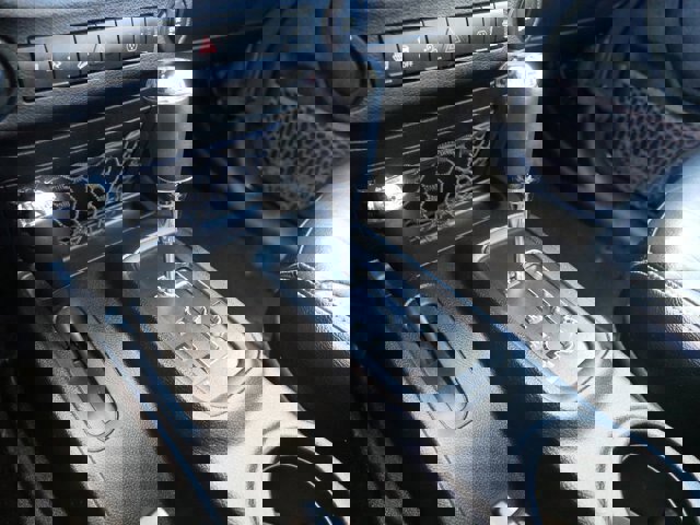 Used 2017 Jeep Wrangler Unlimited Rubicon w/ Connectivity Group image 25