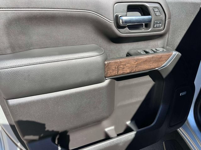Used 2022 GMC Sierra 2500 Denali w/ Denali Ultimate Package AWD/4WD image 25