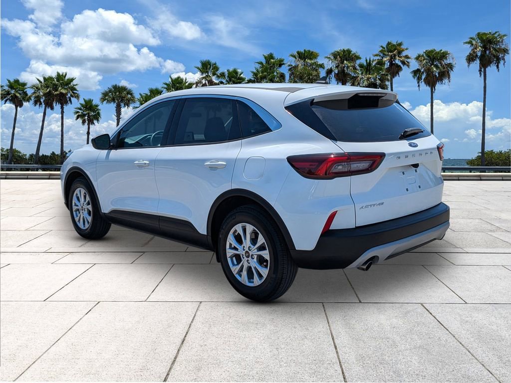Certified 2024 Ford Escape Active FWD image 5