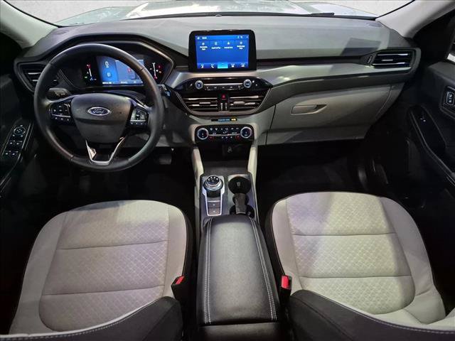 Certified 2025 Ford Escape Active w/ Cold Weather Package AWD/4WD image 17