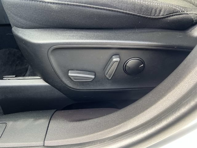 Certified 2023 Ford Escape Active AWD/4WD image 18