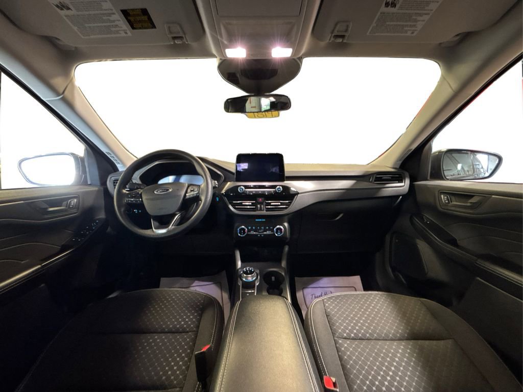 Certified 2025 Ford Escape Active AWD/4WD image 30