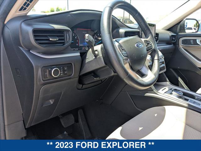 Certified 2023 Ford Explorer XLT RWD image 12