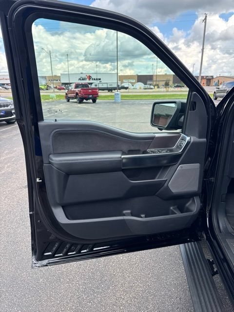 Certified 2025 Ford F150 Platinum AWD/4WD image 15