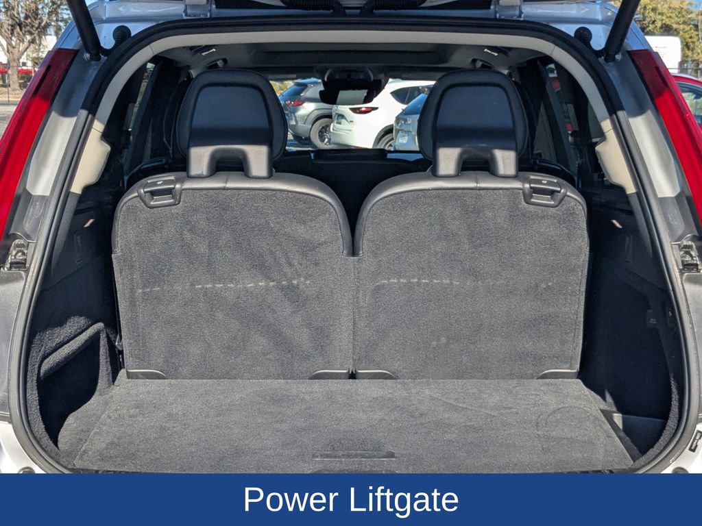 Used 2020 Volvo XC90 T5 Momentum image 14