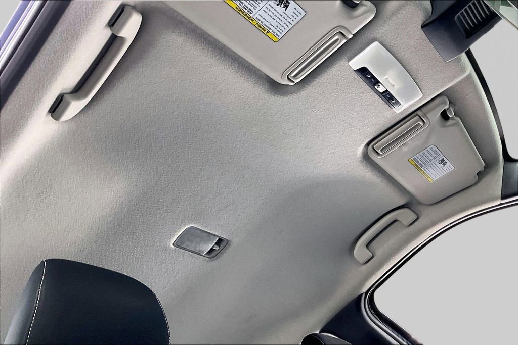 Used 2020 Nissan Kicks SV FWD image 22