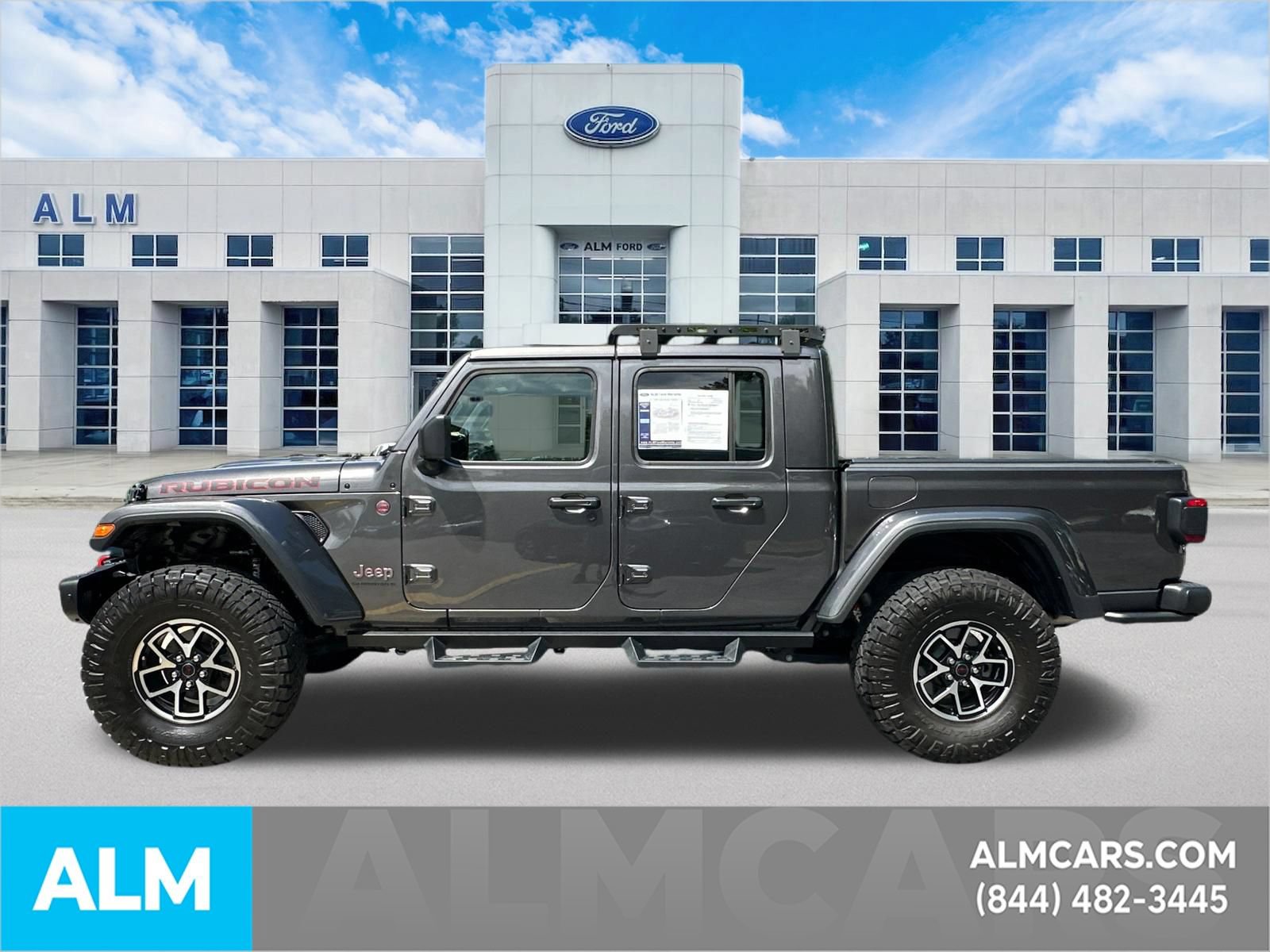 Used 2025 Jeep Gladiator Rubicon AWD/4WD image 9