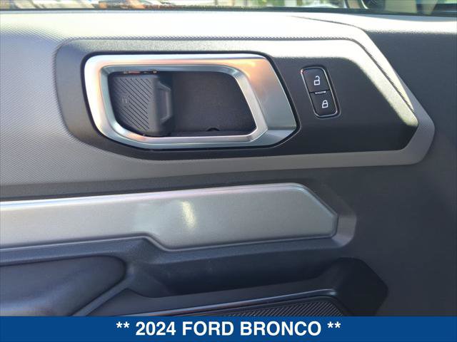 Certified 2024 Ford Bronco Black Diamond AWD/4WD image 11