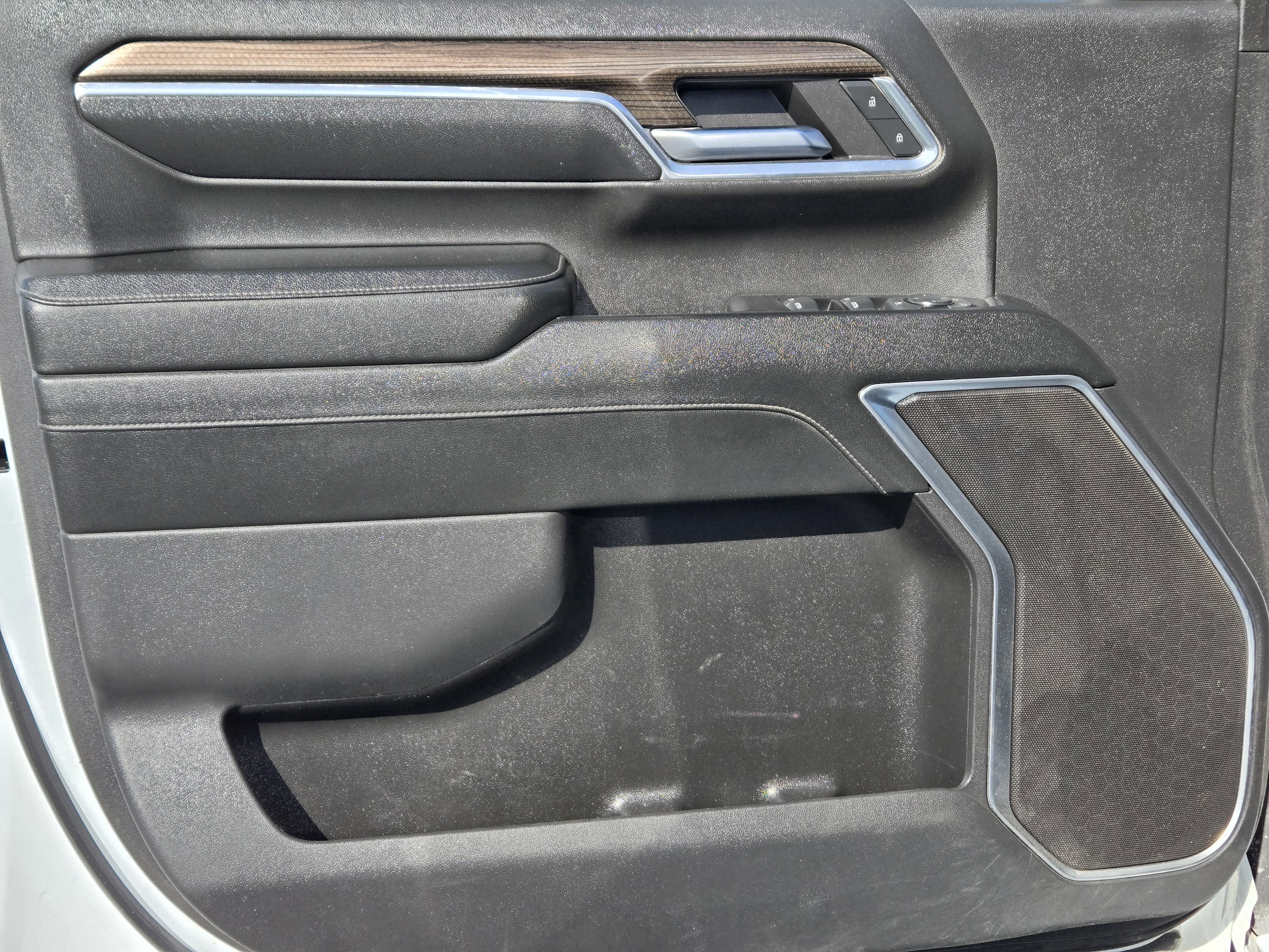 Used 2024 Chevrolet Silverado 2500 LT image 15