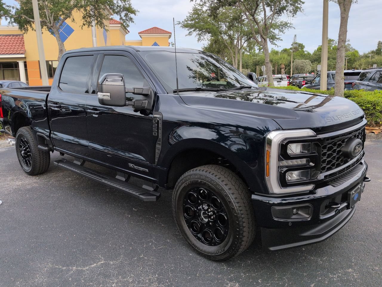 Certified 2025 Ford F250 Lariat w/ Lariat Ultimate Package AWD/4WD image 2