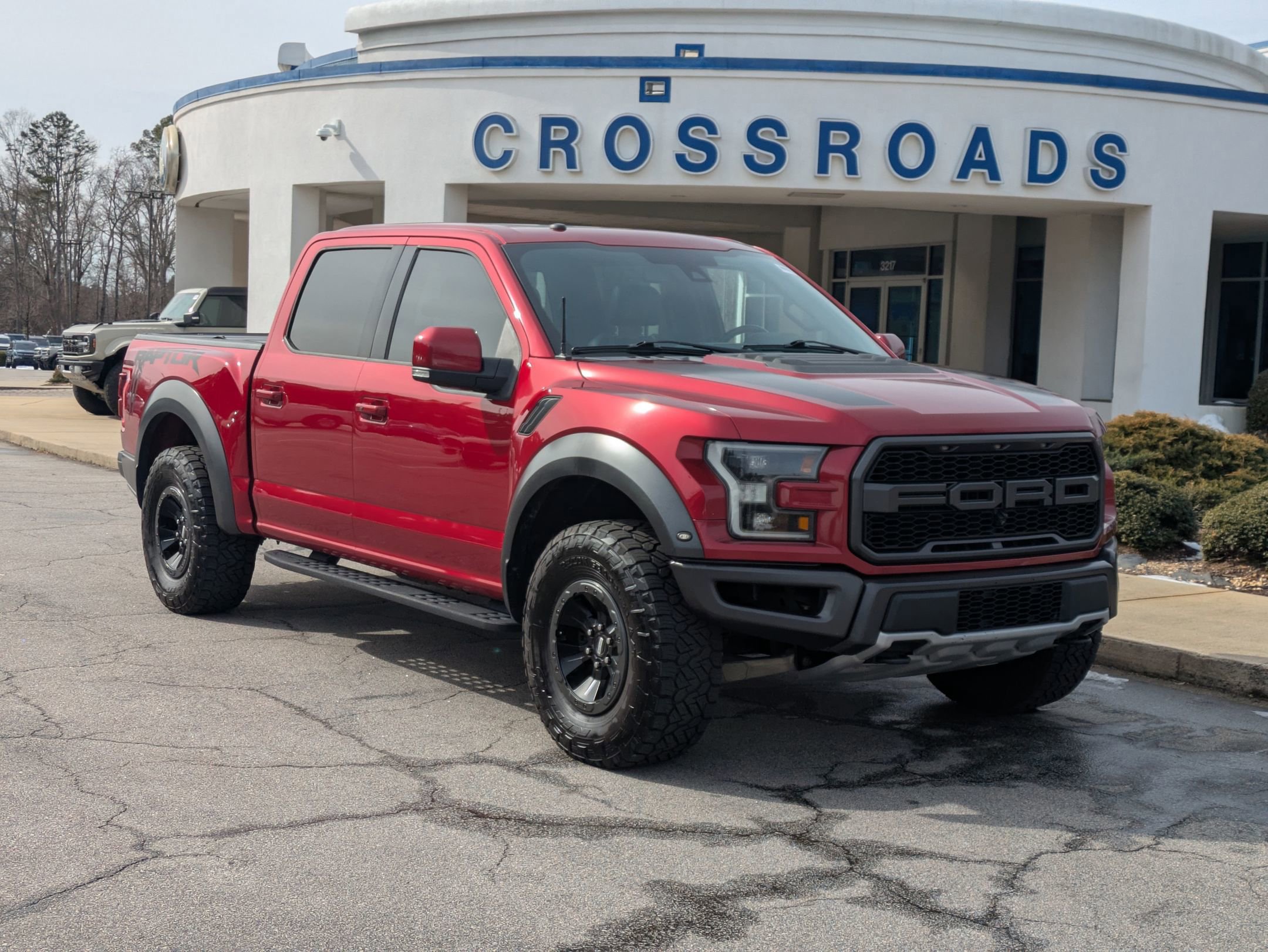 Certified 2018 Ford F150 Raptor w/ Equipment Group 802A Luxury image 5
