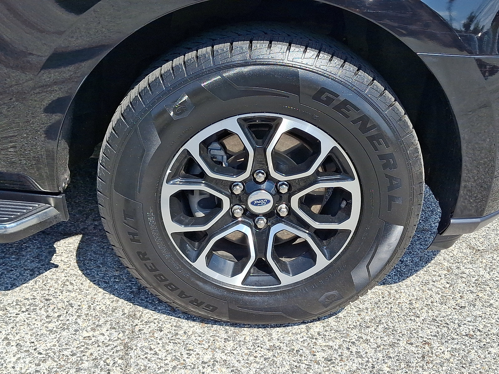 Certified 2022 Ford Expedition XLT AWD/4WD image 11