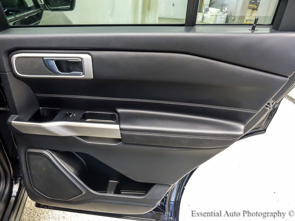 Certified 2022 Ford Explorer XLT image 26
