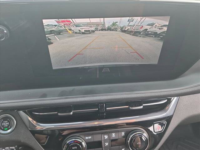 Used 2025 Buick Envista Sport Touring w/ Convenience I Package FWD image 14