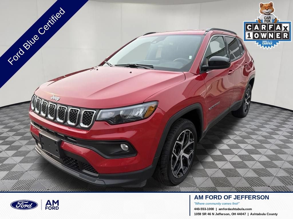 Used 2024 Jeep Compass Latitude AWD/4WD image 1