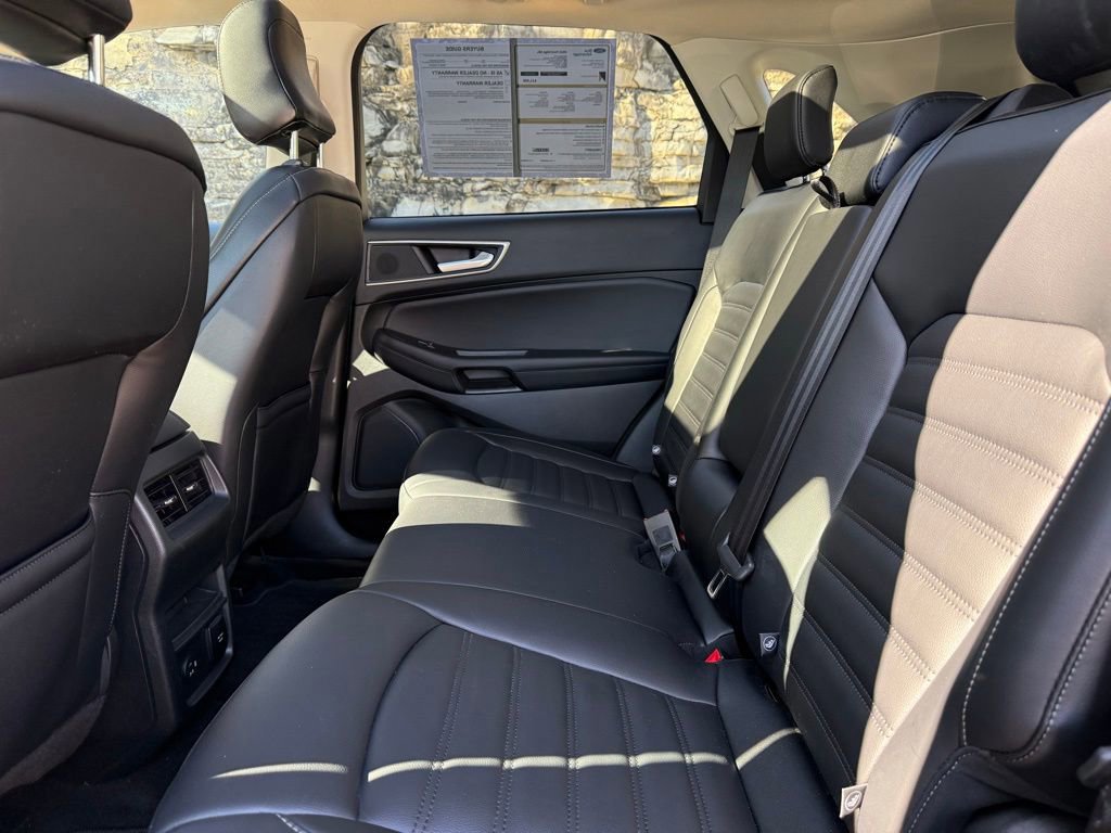 Certified 2022 Ford Edge SEL w/ Convenience Package image 12