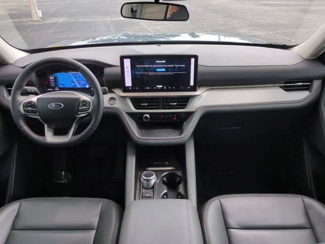 Certified 2025 Ford Explorer Active w/ Active Comfort Package RWD image 19