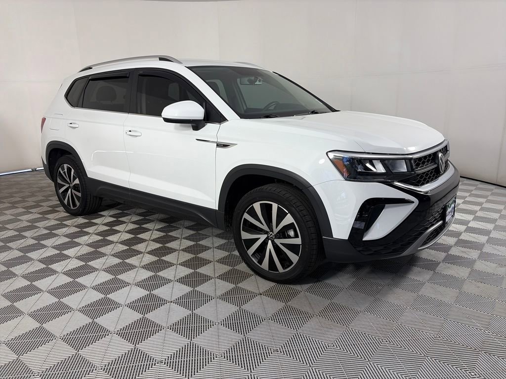 Used 2022 Volkswagen Taos SE image 6