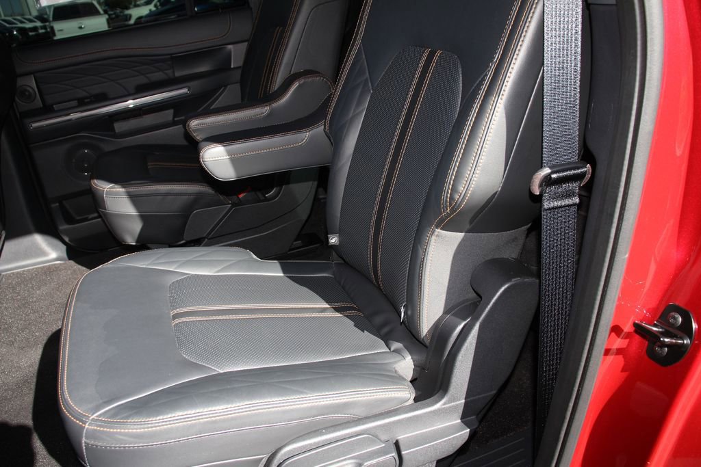 Certified 2022 Ford Expedition Max Platinum image 21