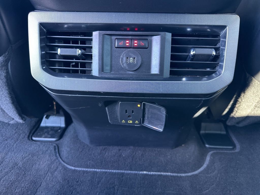 Certified 2025 Ford F250 Platinum image 30