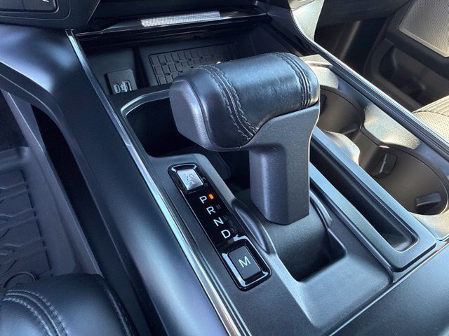 Certified 2023 Ford F150 Raptor w/ Raptor Carbon Fiber Package AWD/4WD image 33