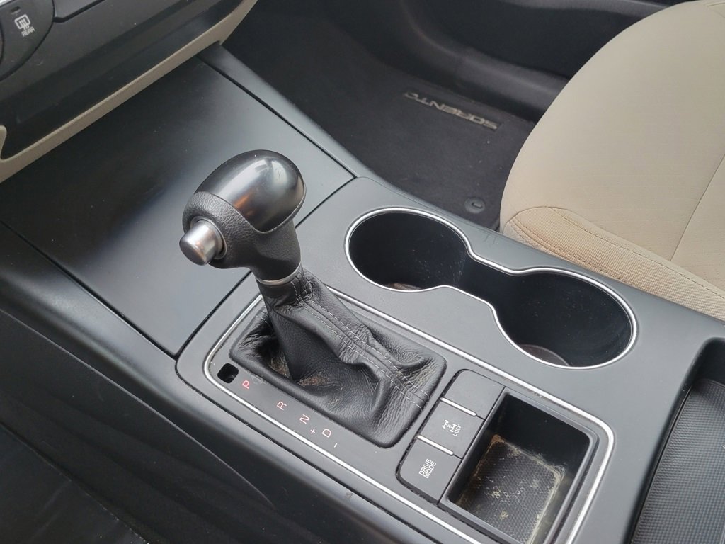 Used 2017 Kia Sorento LX image 27