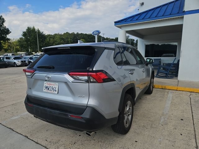 Used 2024 Toyota RAV4 XLE FWD image 15