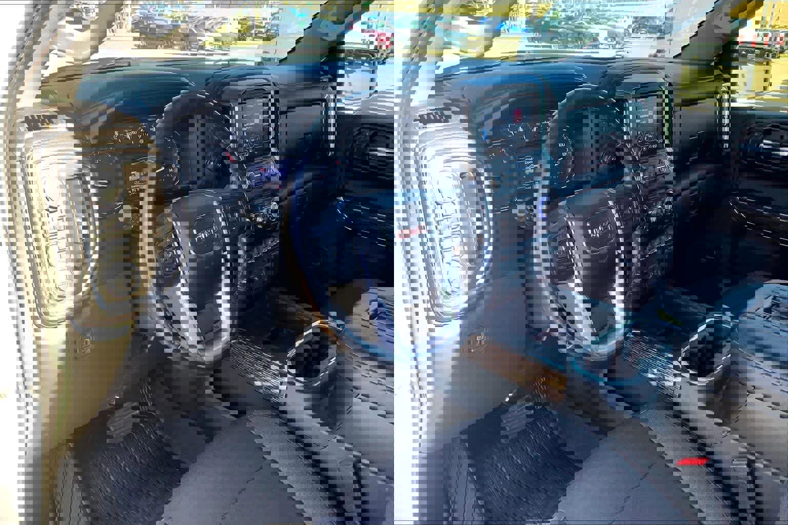 Used 2020 GMC Sierra 1500 Elevation w/ Elevation Value Package image 17