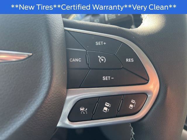 Used 2022 Chrysler Pacifica Touring-L w/ Uconnect Theater Family Group image 24