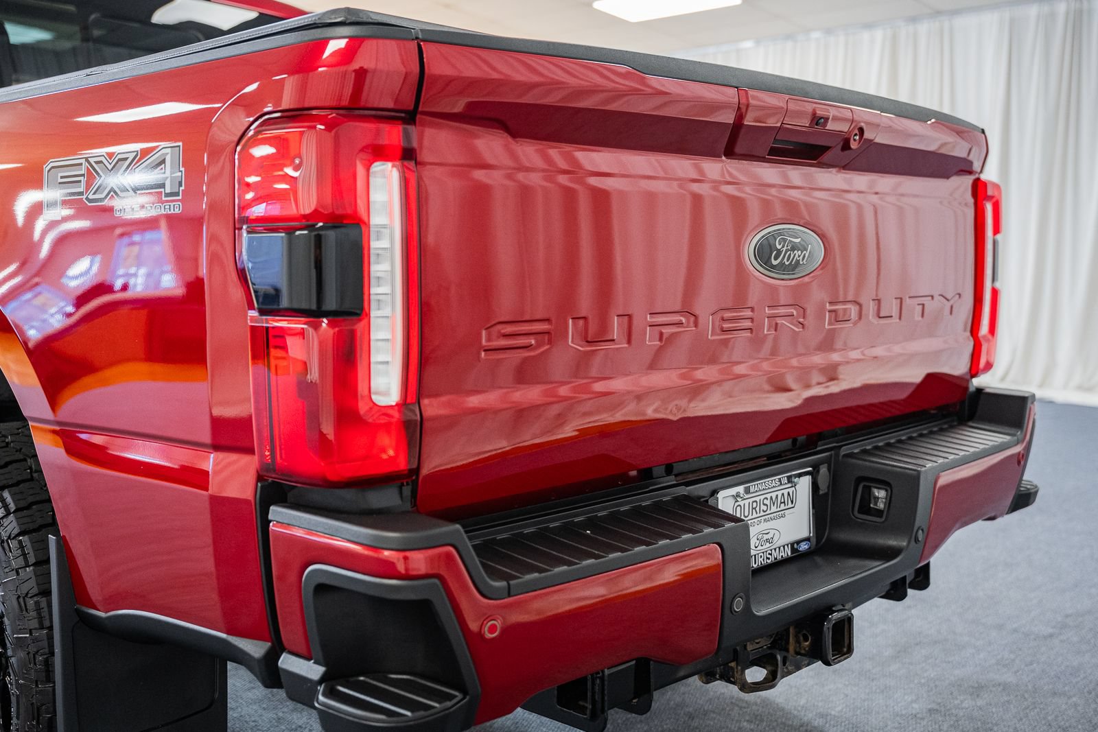 Certified 2023 Ford F350 Lariat w/ Lariat Ultimate Package AWD/4WD image 6