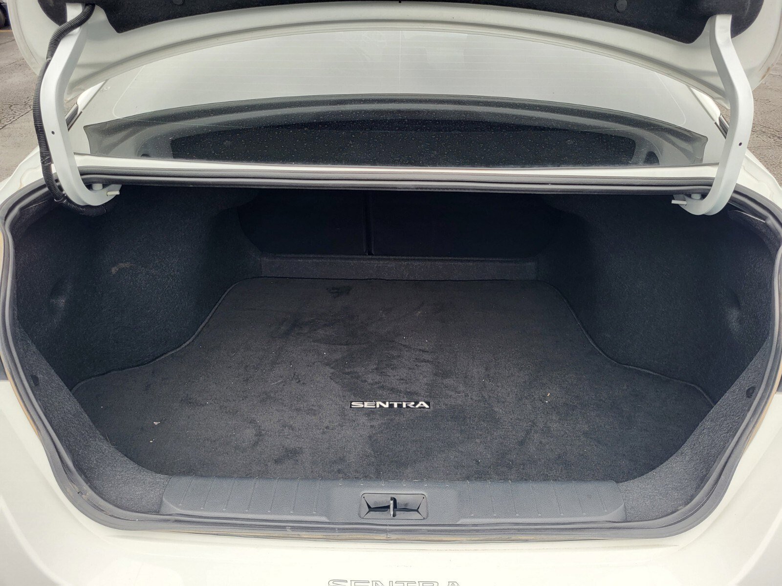 Used 2024 Nissan Sentra SV w/ All-Weather Package FWD image 31