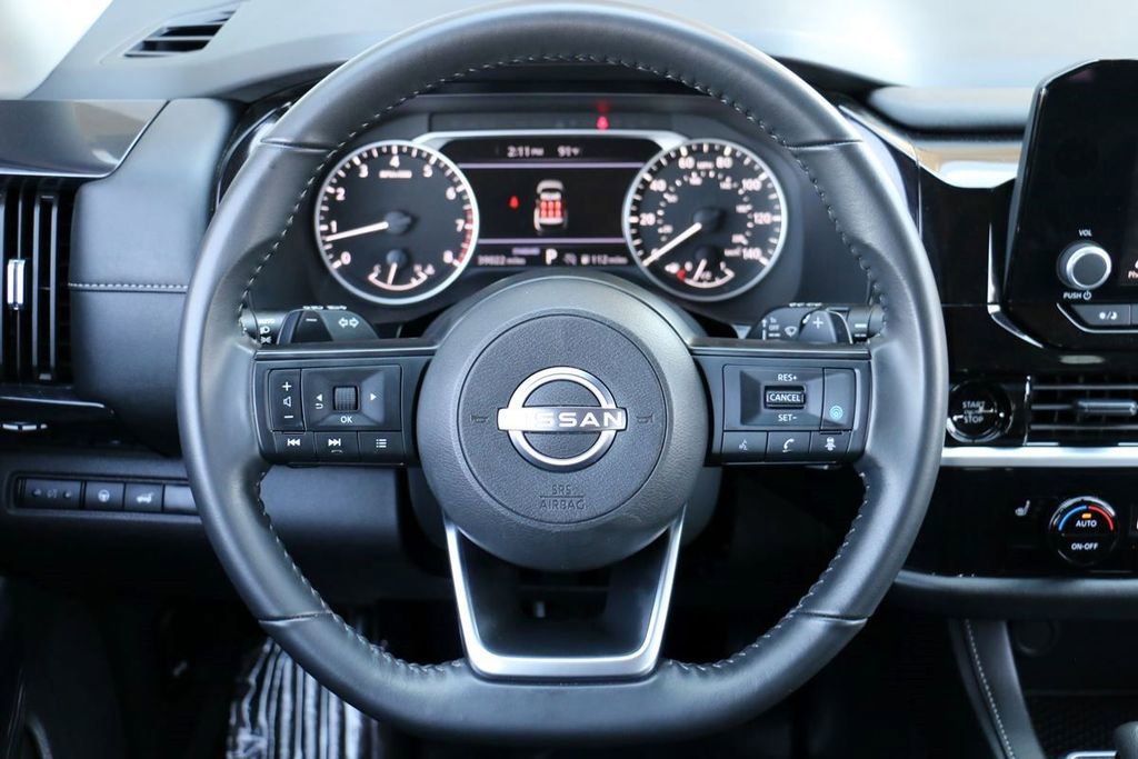 Used 2025 Nissan Pathfinder SV image 23