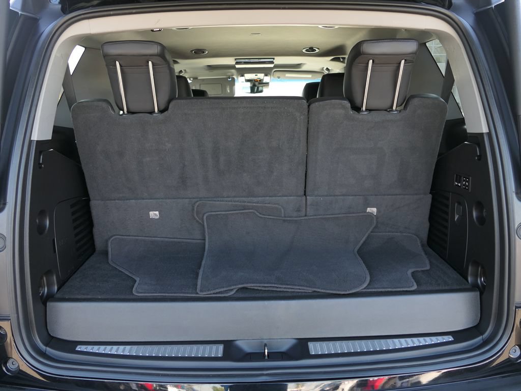 Used 2019 Cadillac Escalade Luxury RWD image 25