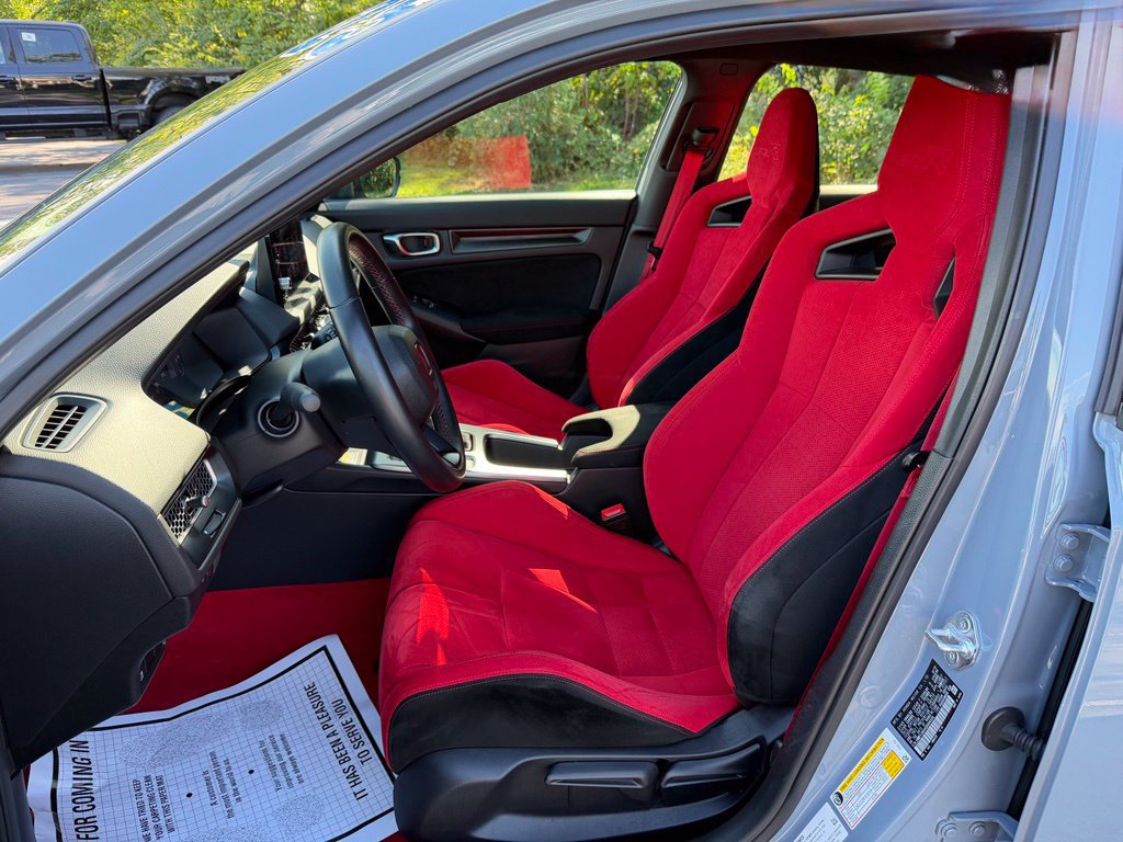 Used 2025 Honda Civic Type R image 11