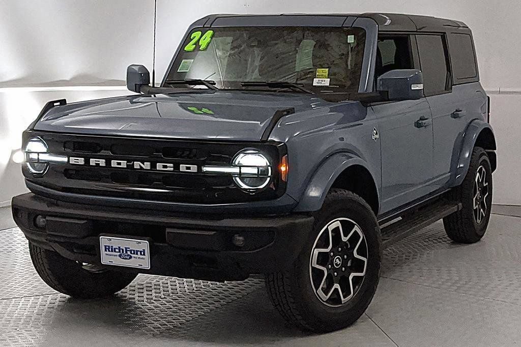 Certified 2024 Ford Bronco Outer Banks AWD/4WD image 6