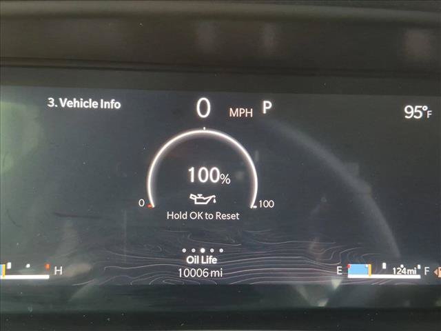 Used 2025 Jeep Grand Cherokee 4WD image 11