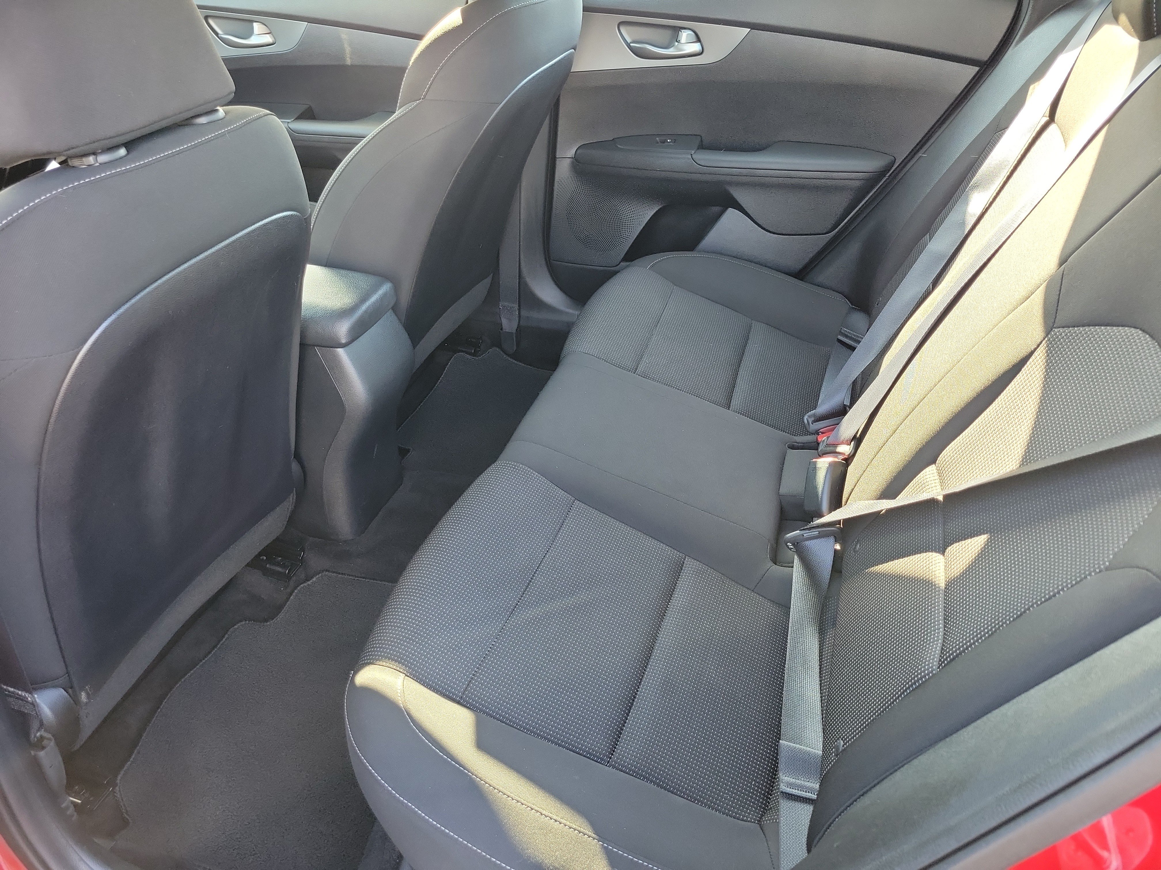 Used 2020 Kia Forte LXS FWD image 11