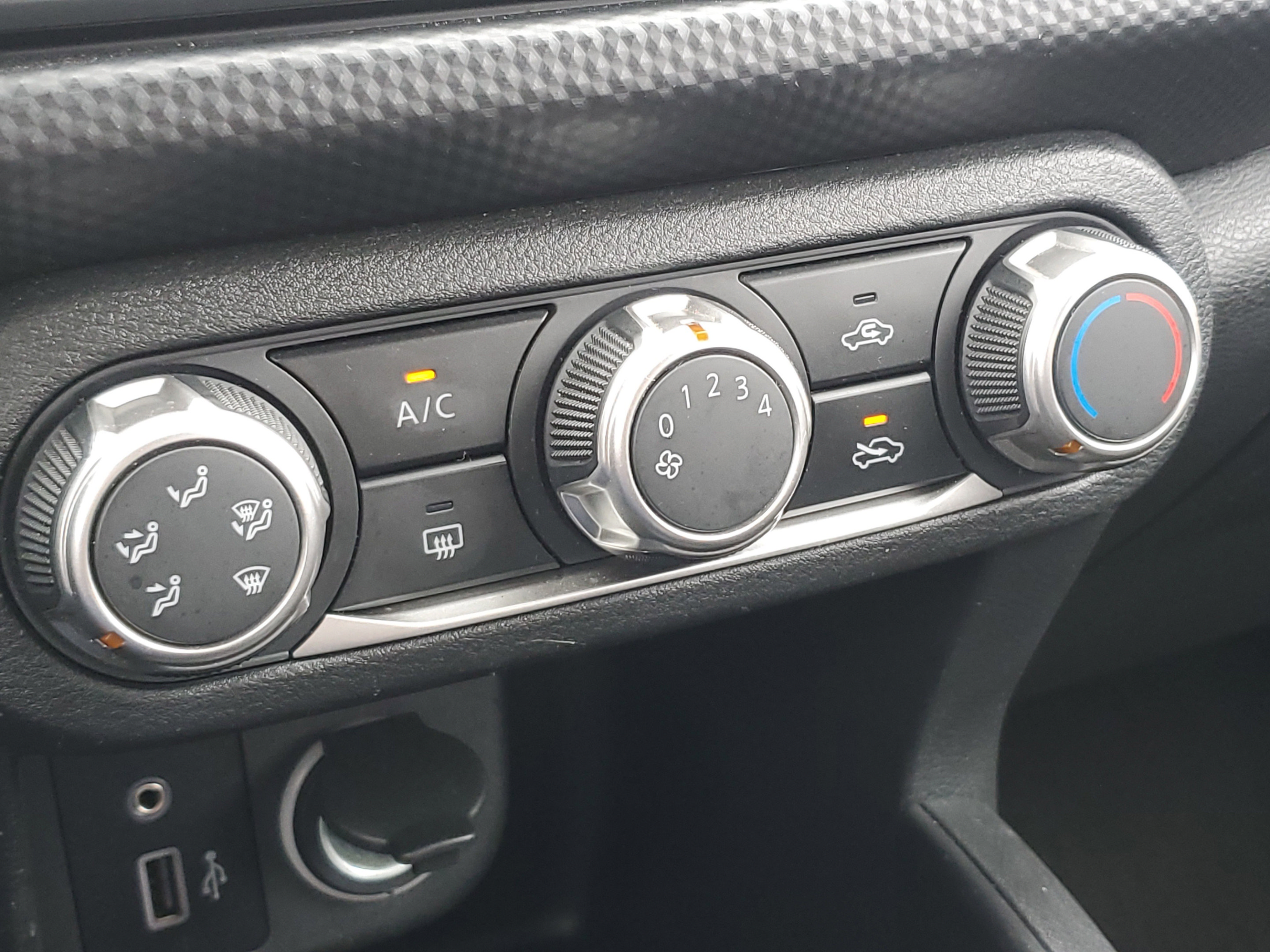 Used 2023 Nissan Kicks S FWD image 24