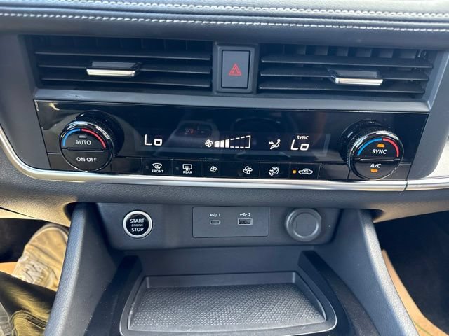 Used 2023 Nissan Rogue SV AWD/4WD image 24