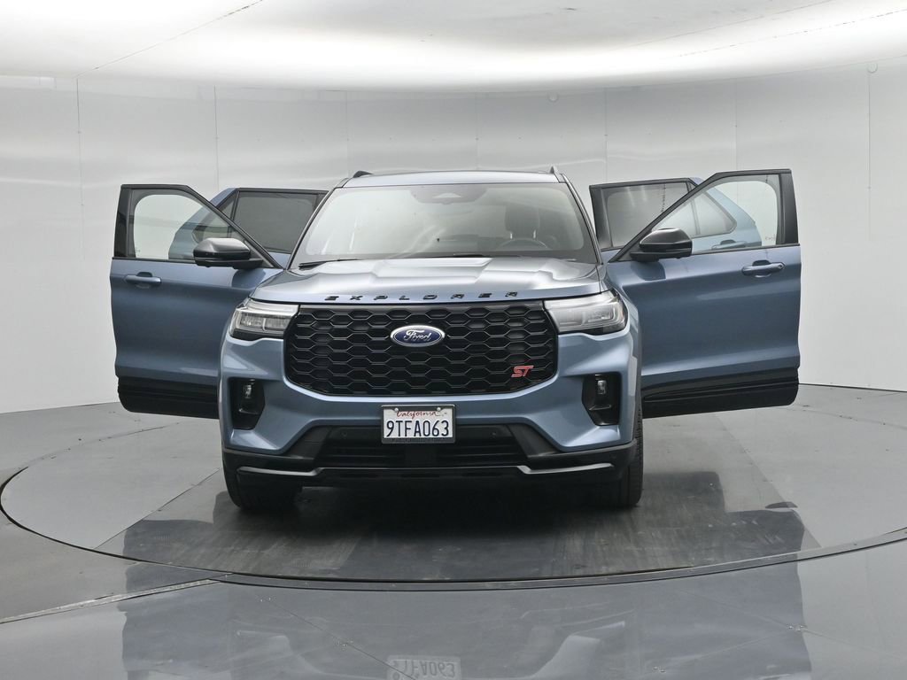 Certified 2025 Ford Explorer ST w/ Sun And Sound Package AWD/4WD image 37