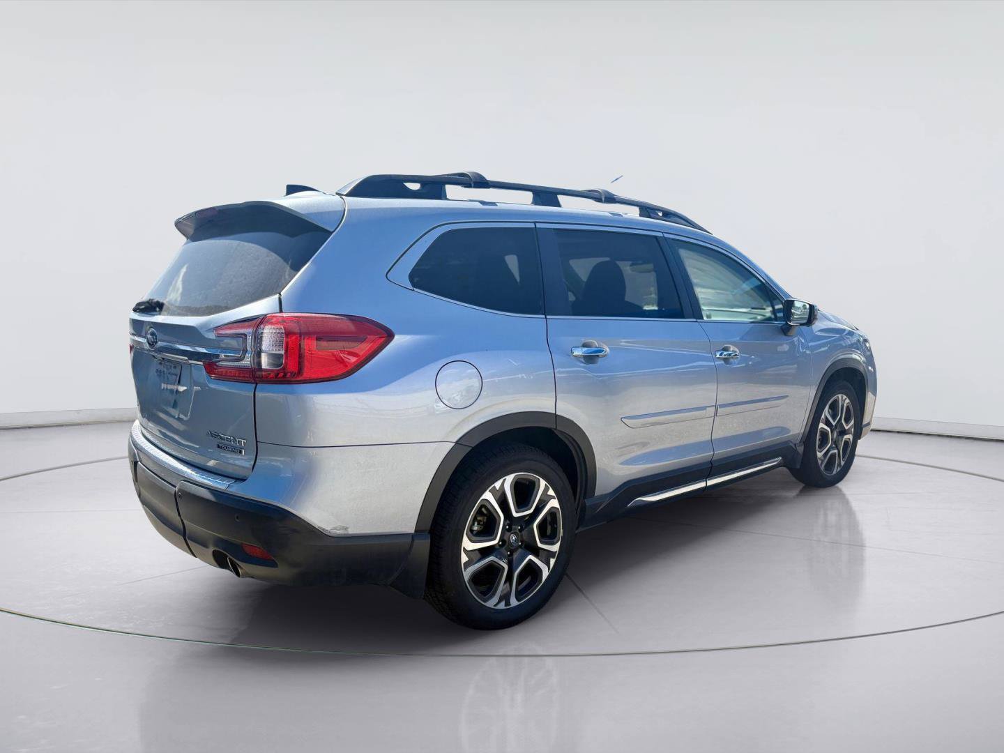 Used 2023 Subaru Ascent Touring AWD/4WD image 5