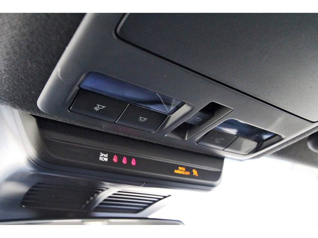 Used 2025 MAZDA MAZDA3 Carbon image 25